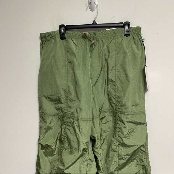 YMI Women’s Parachute Pull on Pants Sweed Seaweed Size XL - Picture 2 of 6